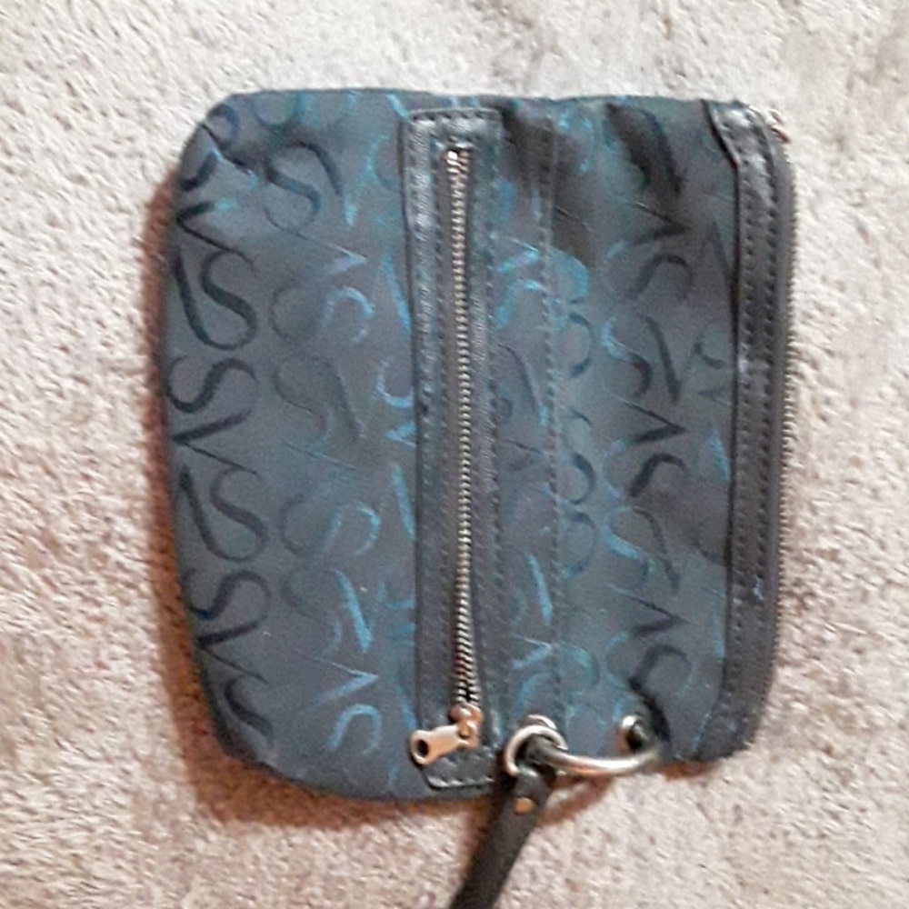 Vera wang clutch